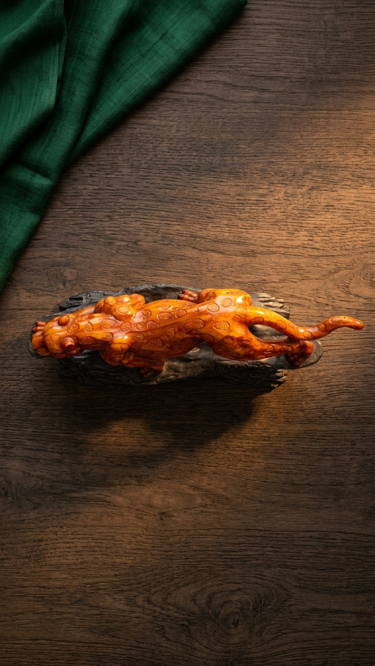handcrafted leopard sculpture
