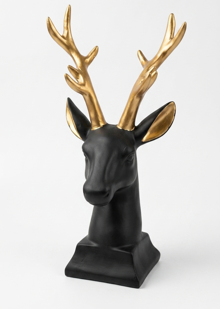 Majestic Deer Head Showpiece
