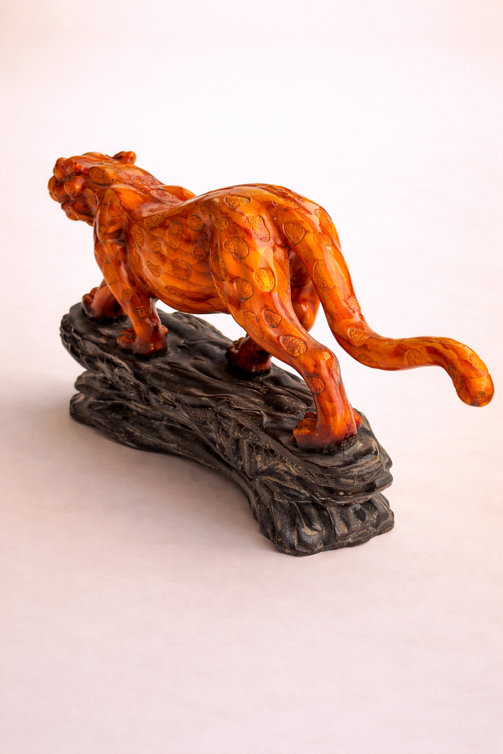 handcrafted leopard sculpture