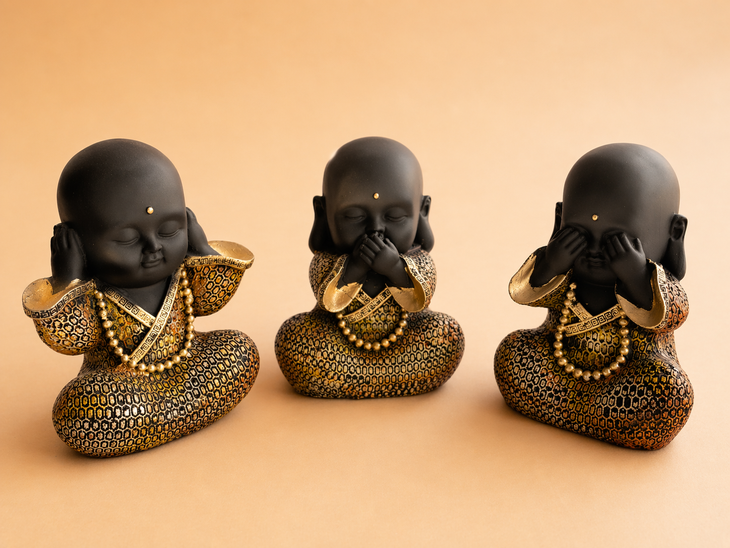three wise monk showpiece set