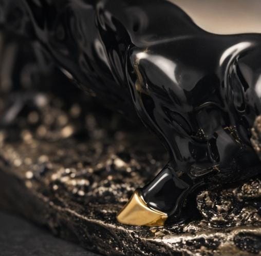 Luxury Black Bull Statue with Gold Accents – Modern Home & Office Decor Sculpture