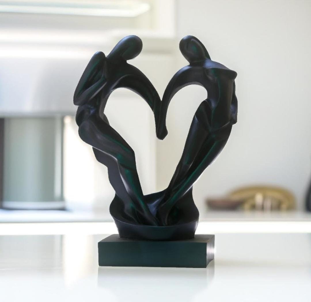 Abstract Couple Heart Sculpture – Modern Romantic Home Decor Showpiece