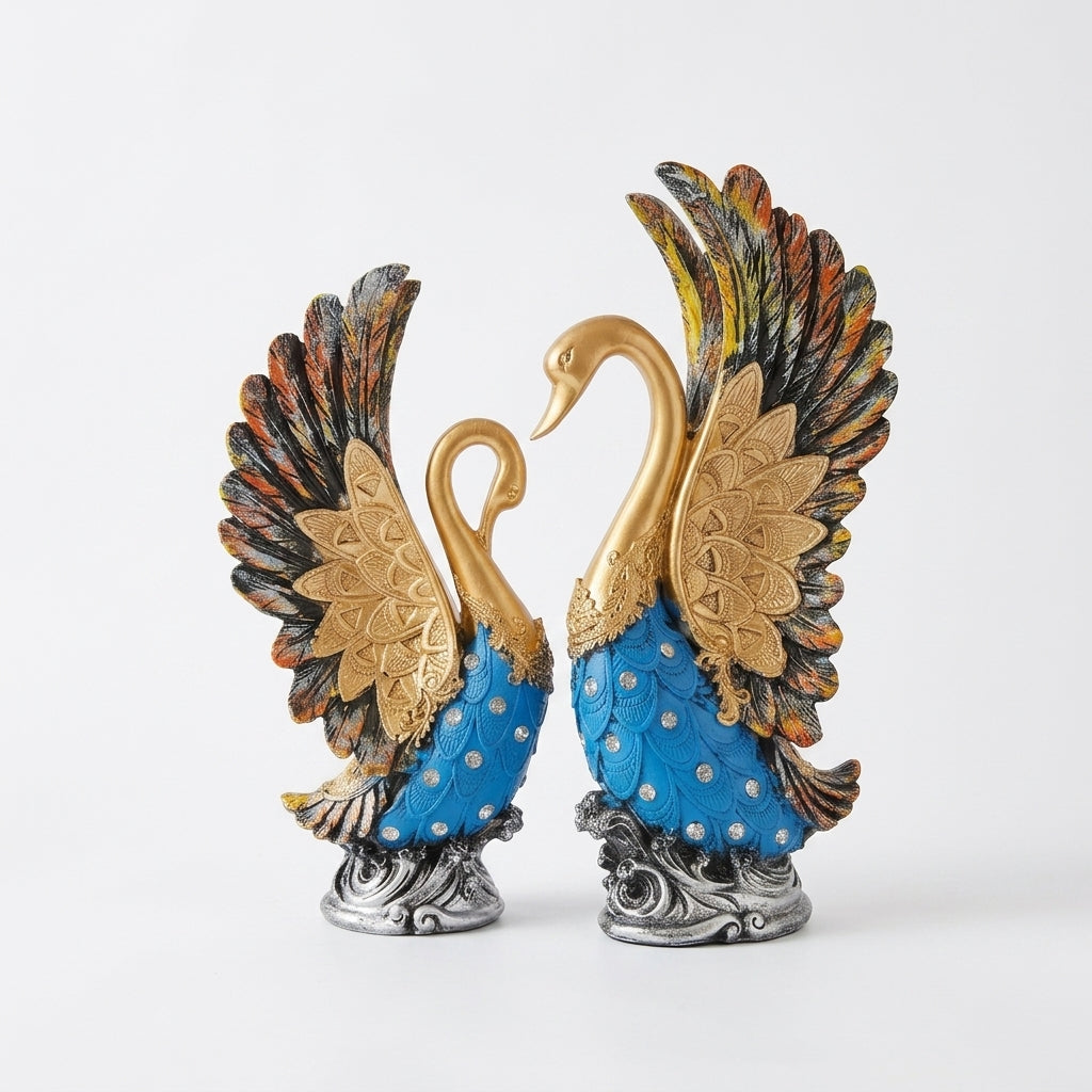 Royal Swan Couple